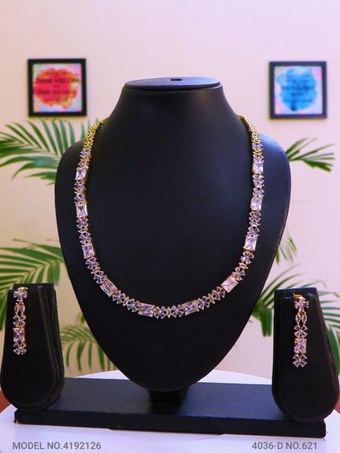 Traditional Necklace Set - 4192126