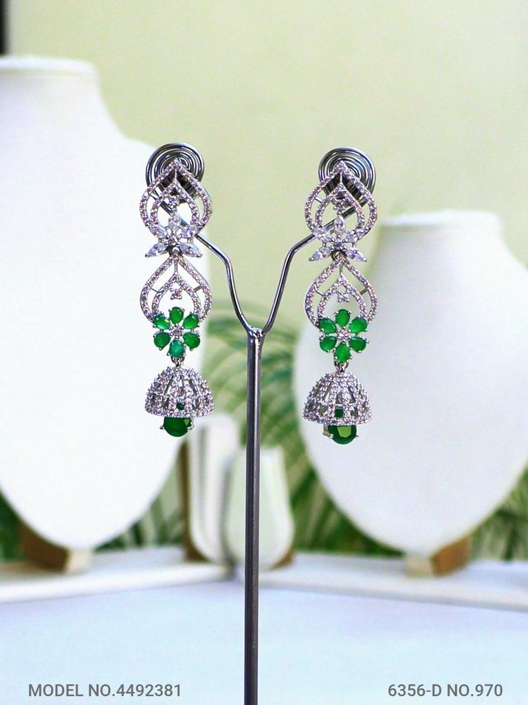 Necklace Designed by Passionate Craftsmen ! - View 3