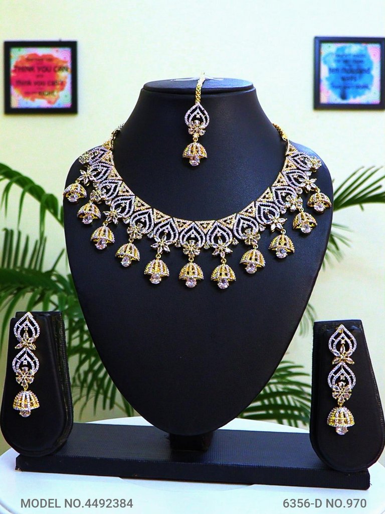 The best Gift for a Woman ! Jewelry - Amaara World