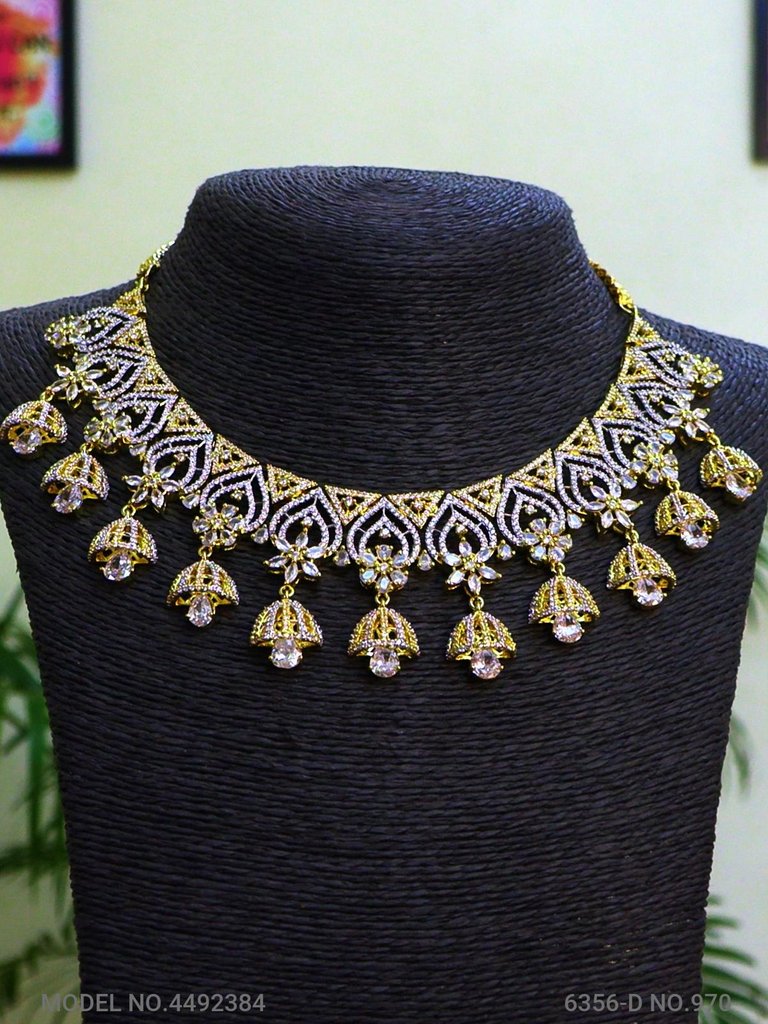 The best Gift for a Woman ! Jewelry - View 2