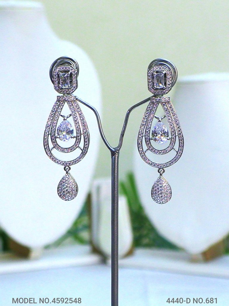 Wedding Jewelry for Trendy Women - View 3