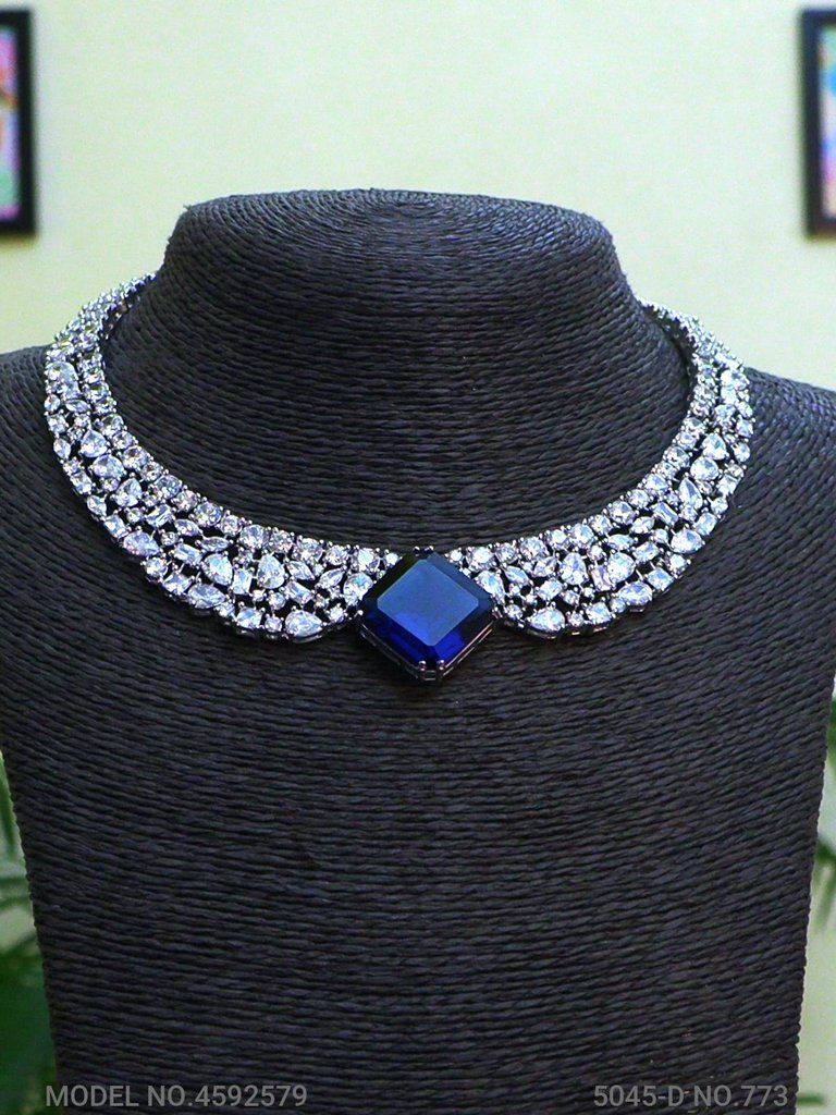Statement Necklaces in Trend - View 2