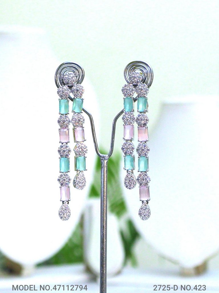 Fine Fashion Classic Necklace Set - View 3