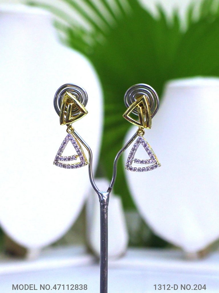 Necklace Set for Wedding Occasions - View 3
