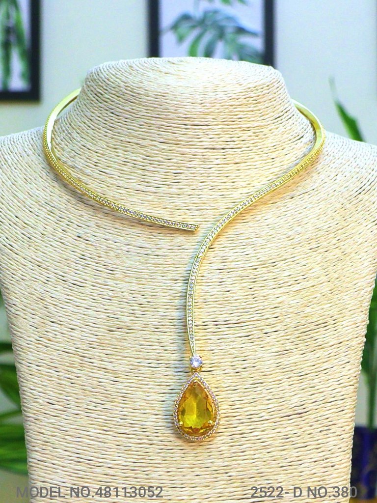 Necklace Set crafted for bold Women - View 2