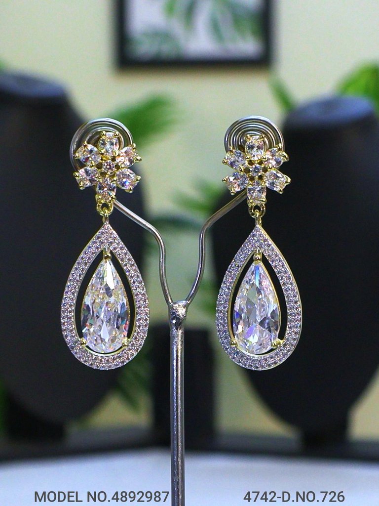 When Glamour meets Art ! - View 3
