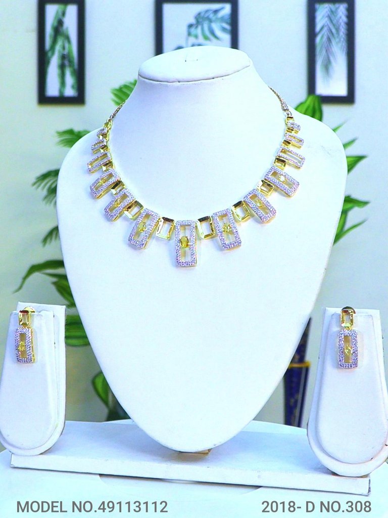 A Classic Cz Set for all Parties - Amaara World