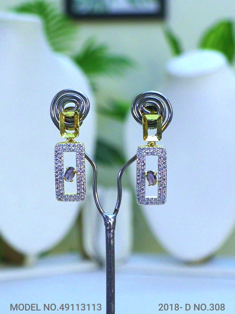 Necklace Set for Wedding Occasions - View 3