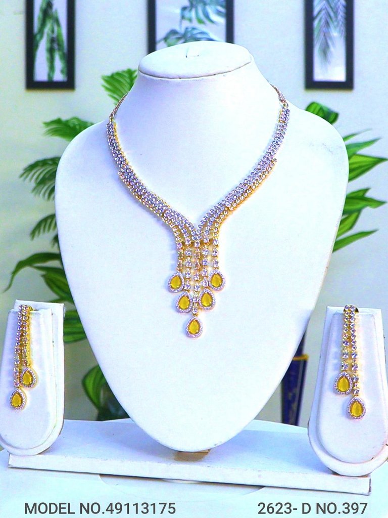 Handcrafted in India | Jewelry Set - Amaara World