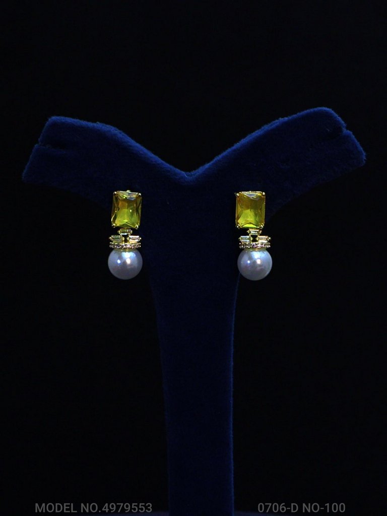 Cubic Zirconia Non-Dangling earrings