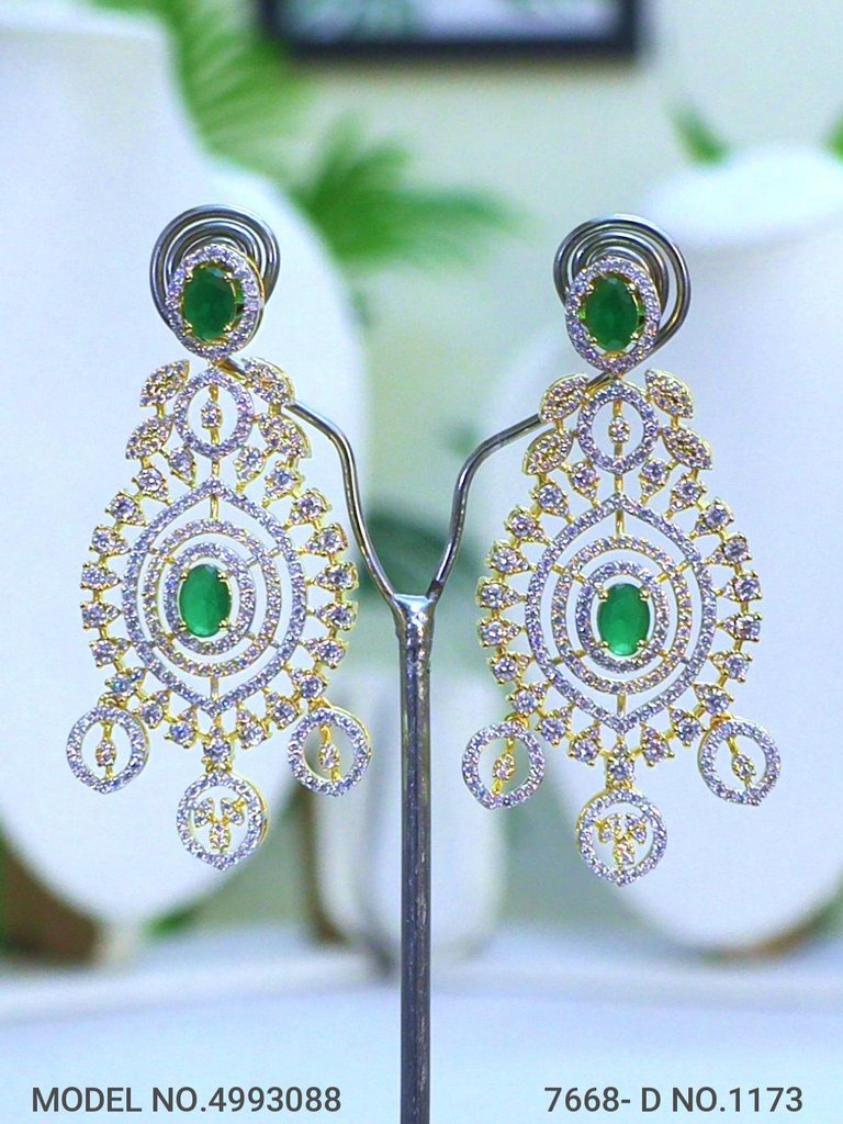 Original Cz Traditional Necklace - View 3