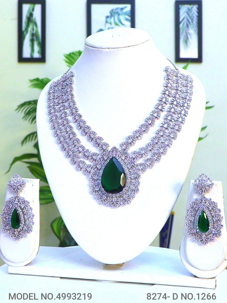 Traditional Design | American Diamond Jewelry Set - Style 2 - Amaara World