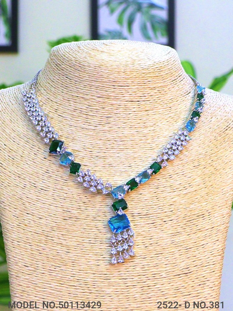 Bold Attitude | Necklace Set - View 2