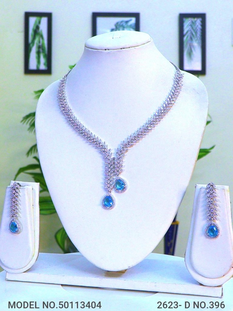 Light weighted CZ Necklace Set - Amaara World