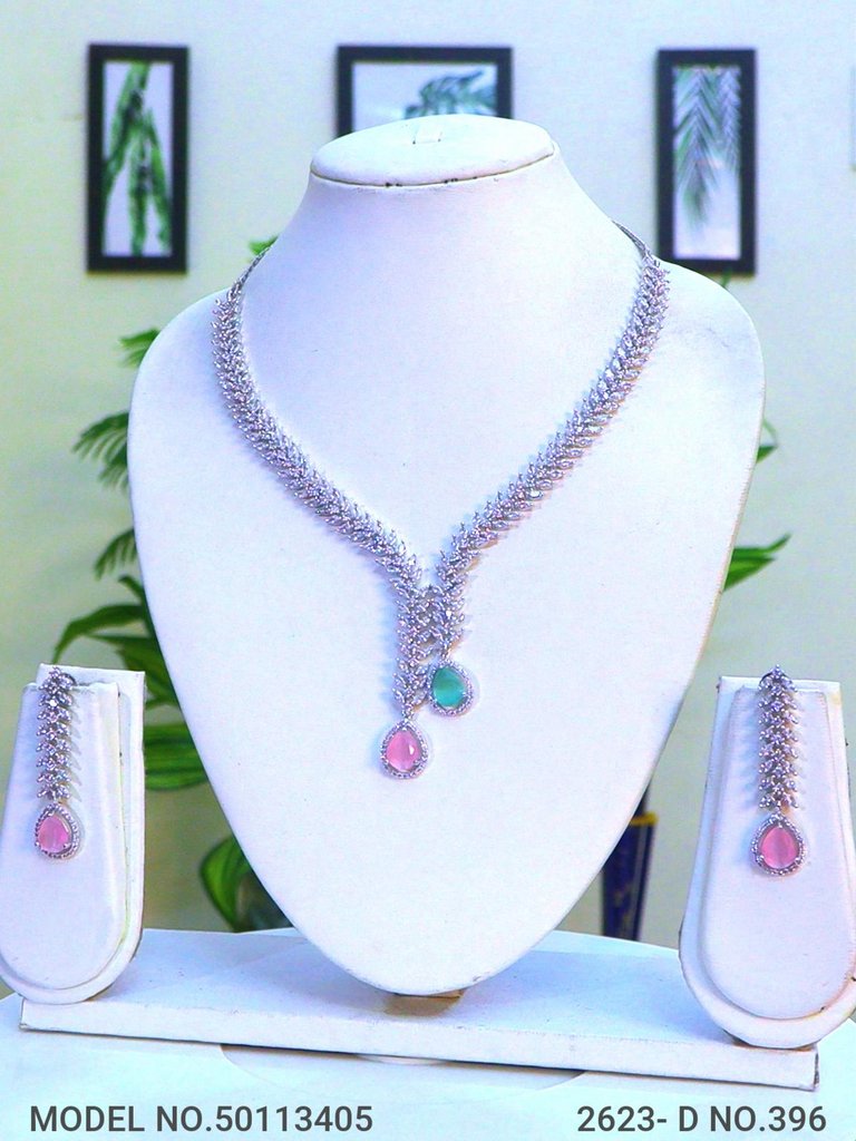 Partywear Classic Jewelry Set - Amaara World
