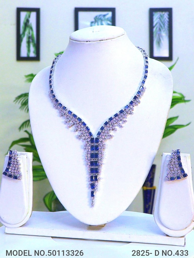Classic Modern Day Gift Jewelry for Women - Style 1 - Amaara World