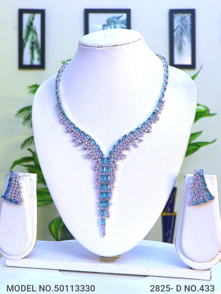 Classic Modern Day Gift Jewelry for Women - Style 4 - Amaara World