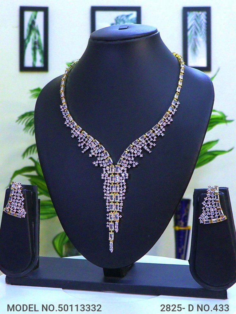 Classic Modern Day Gift Jewelry for Women - Style 6 - Amaara World