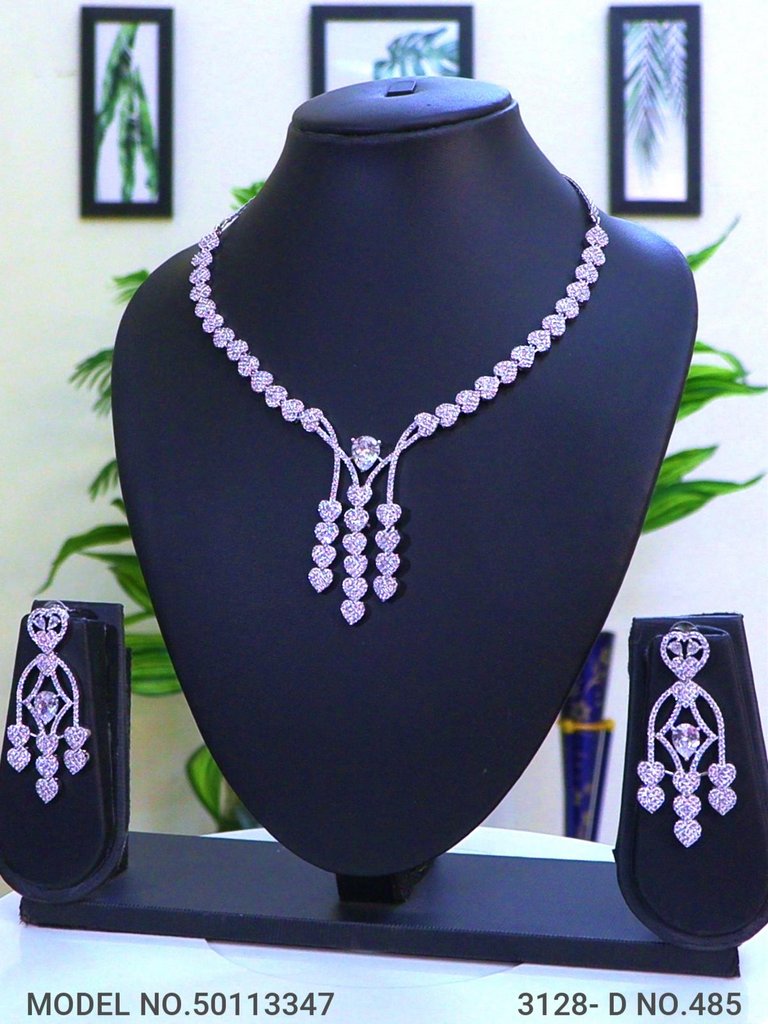 Necklace Set crafted for bold Women - Amaara World