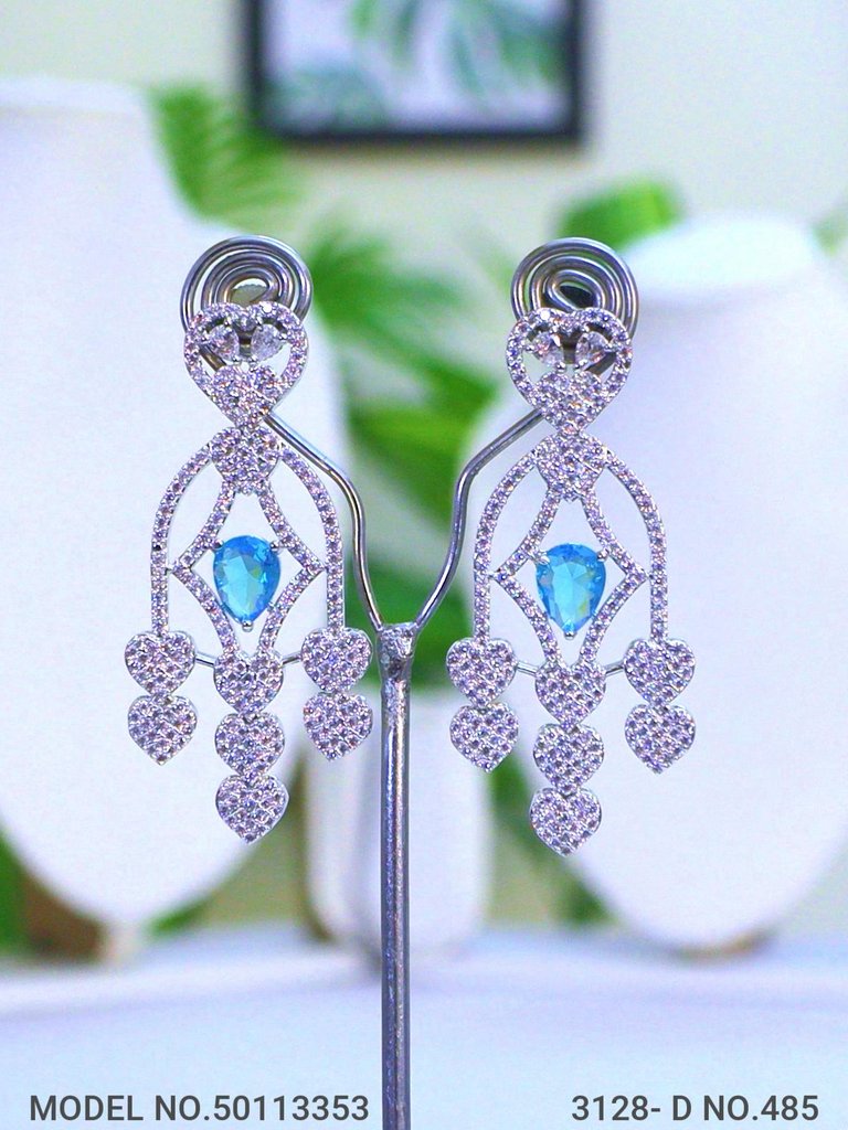 Be a Showstopper in any Party ! - View 3