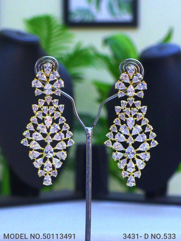 A Classic Cz Set for all Parties - View 3