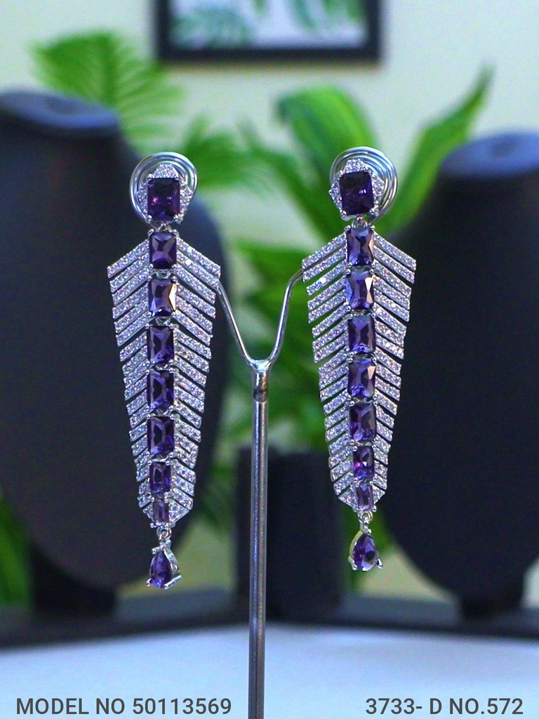 Smart Alternative to Expensive Diamond Jewelry - View 3