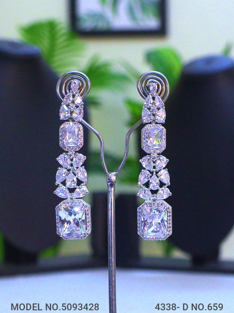 Original Zircon Necklace Set - View 3