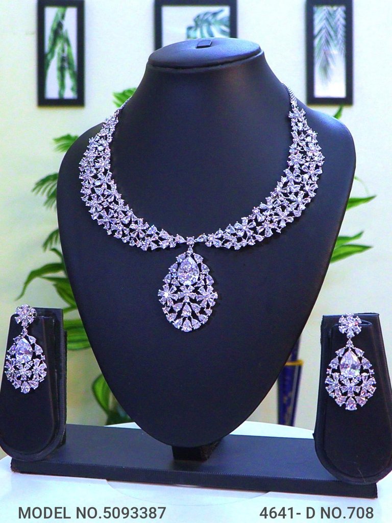 Make an Impression that lasts forever - Amaara World