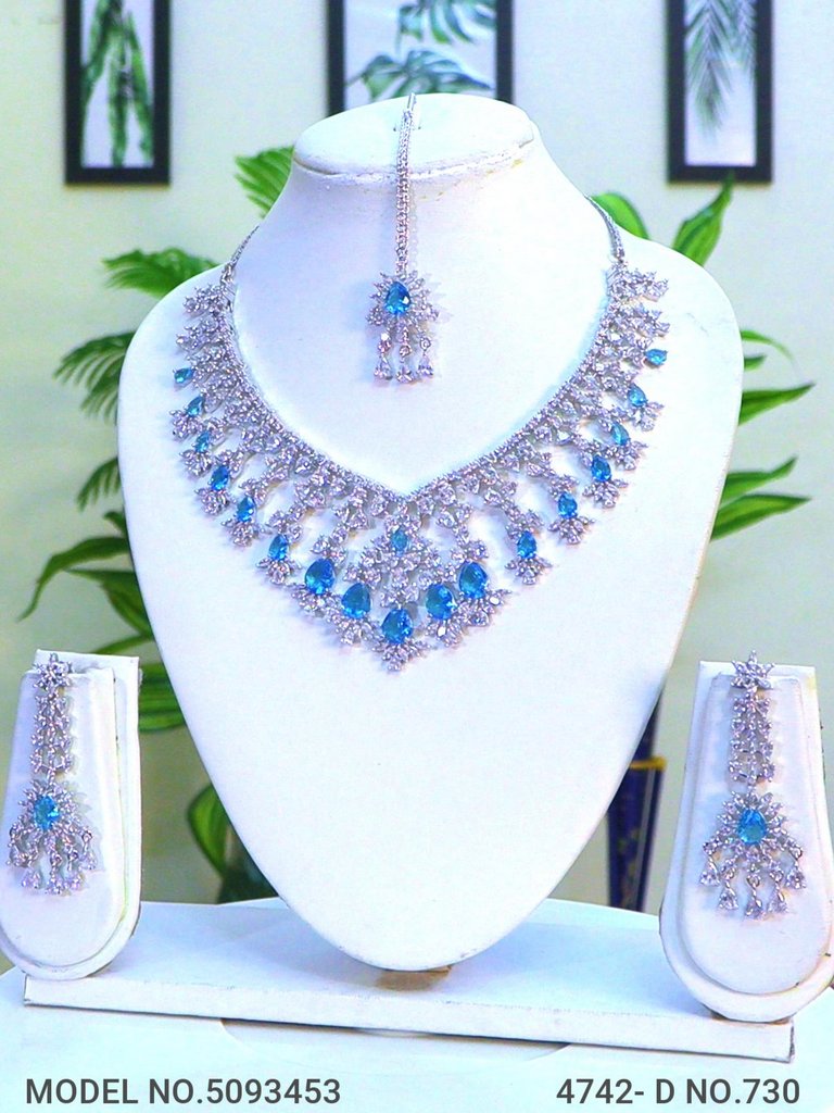 Bridesmaid Necklace Set for Traditional Weddings - Amaara World