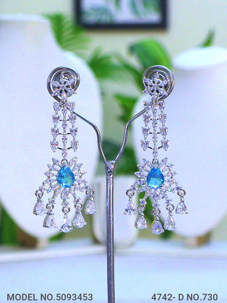 Bridesmaid Necklace Set for Traditional Weddings - View 3