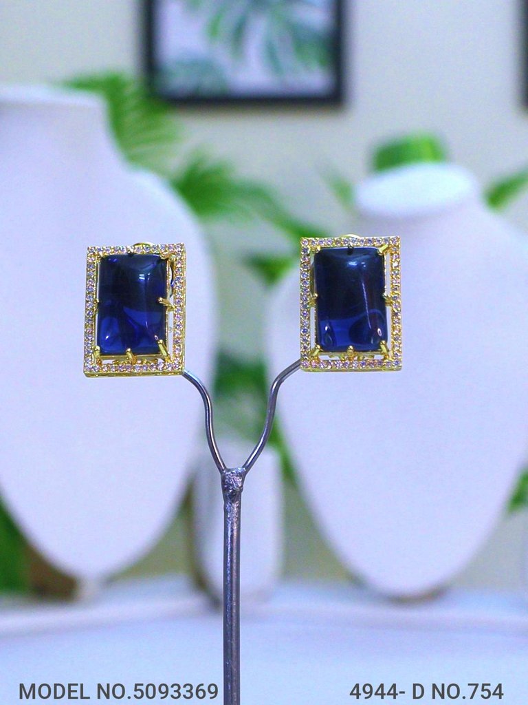 Partywear Jewelry - View 3