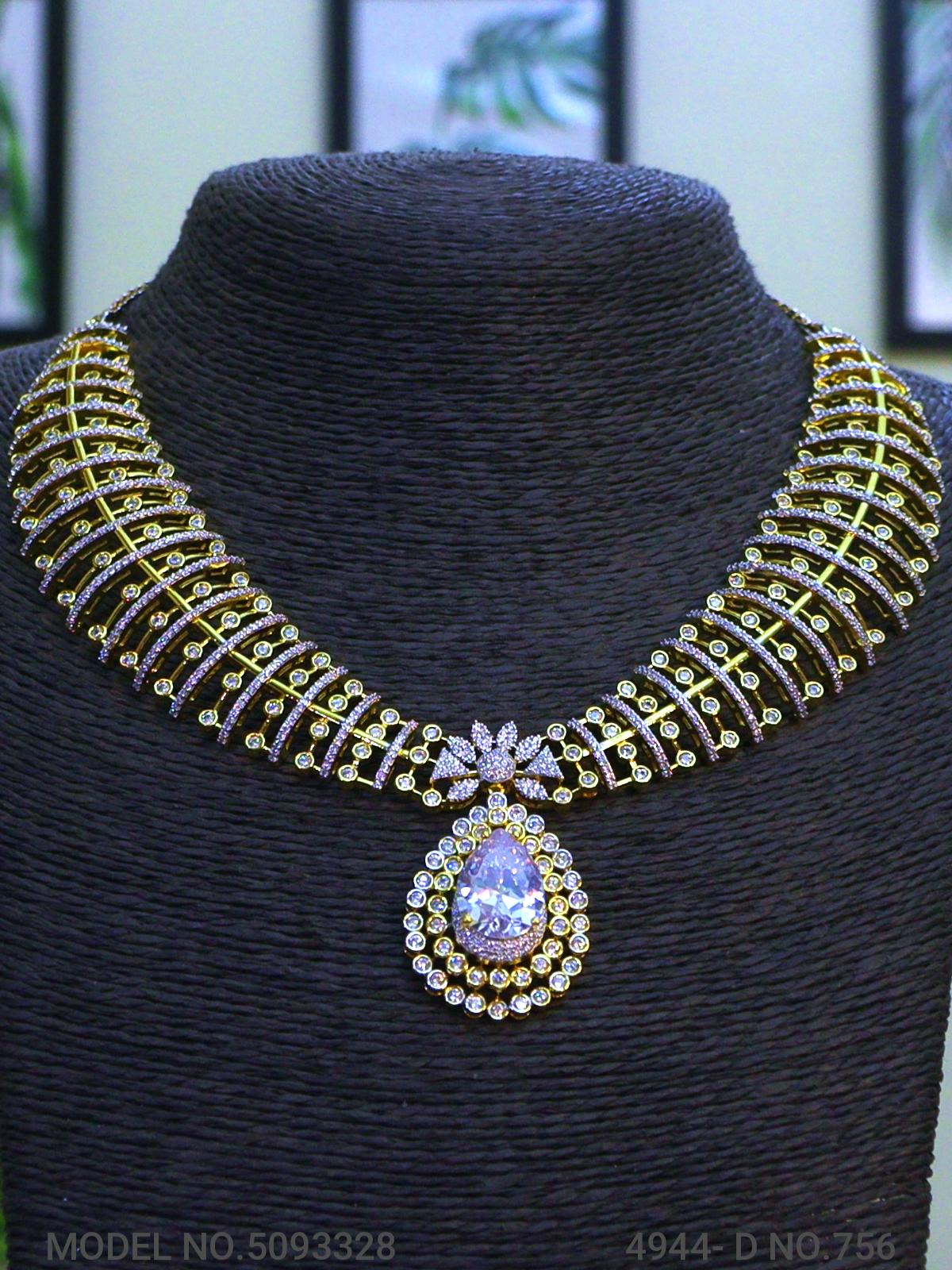 Jewelry straight from Craftsmen - View 2