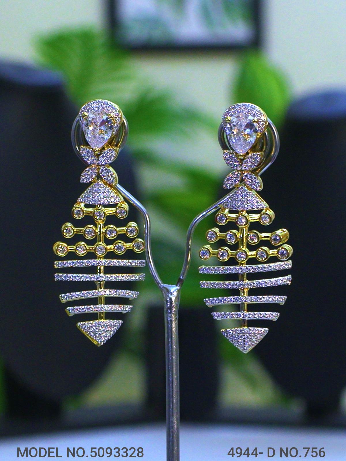 Jewelry straight from Craftsmen - View 3