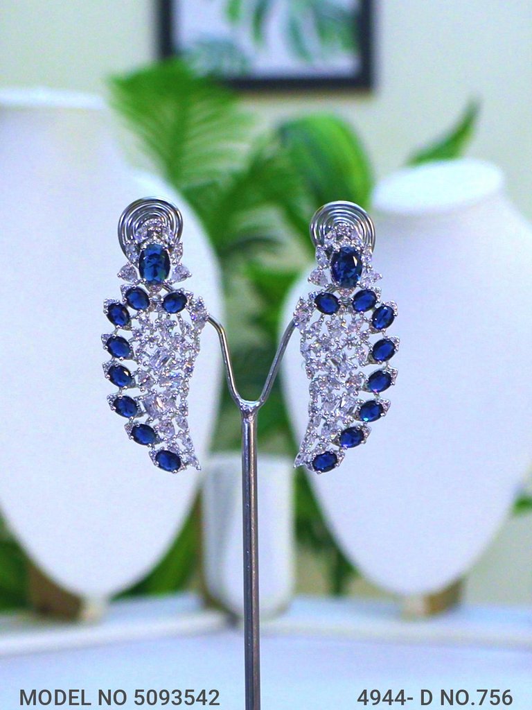 Indian Craftsmanship at its Best ! - View 3 - Amaara World