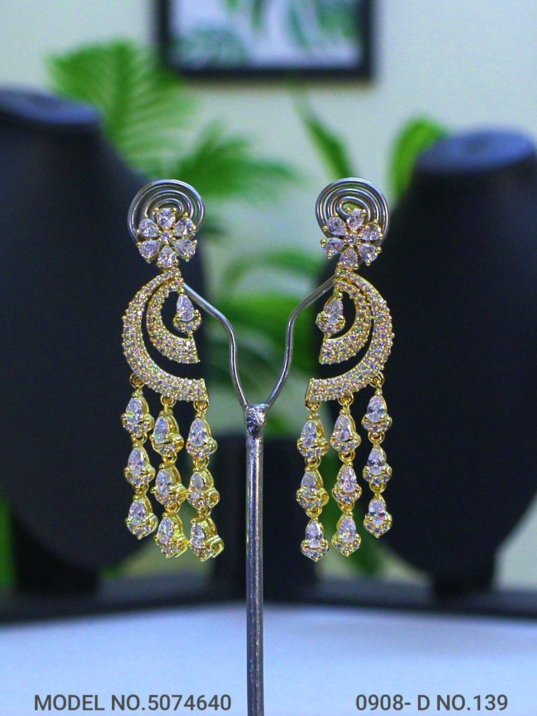 Earrings | Latest Fashion Jewelry - Amaara World USA - SKU 5074640