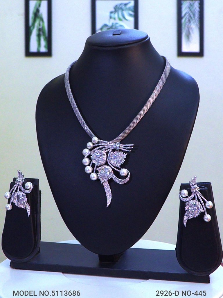Classic Pendant | AD Jewellery | Handcrafted - Style 1 - Amaara World