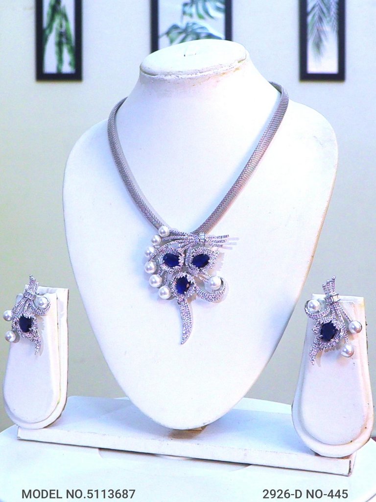 Classic Pendant | AD Jewellery | Handcrafted - Style 2 - Amaara World