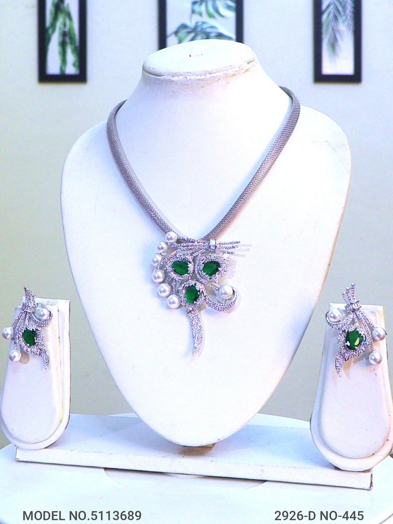 Classic Pendant | AD Jewellery | Handcrafted - Style 4 - Amaara World