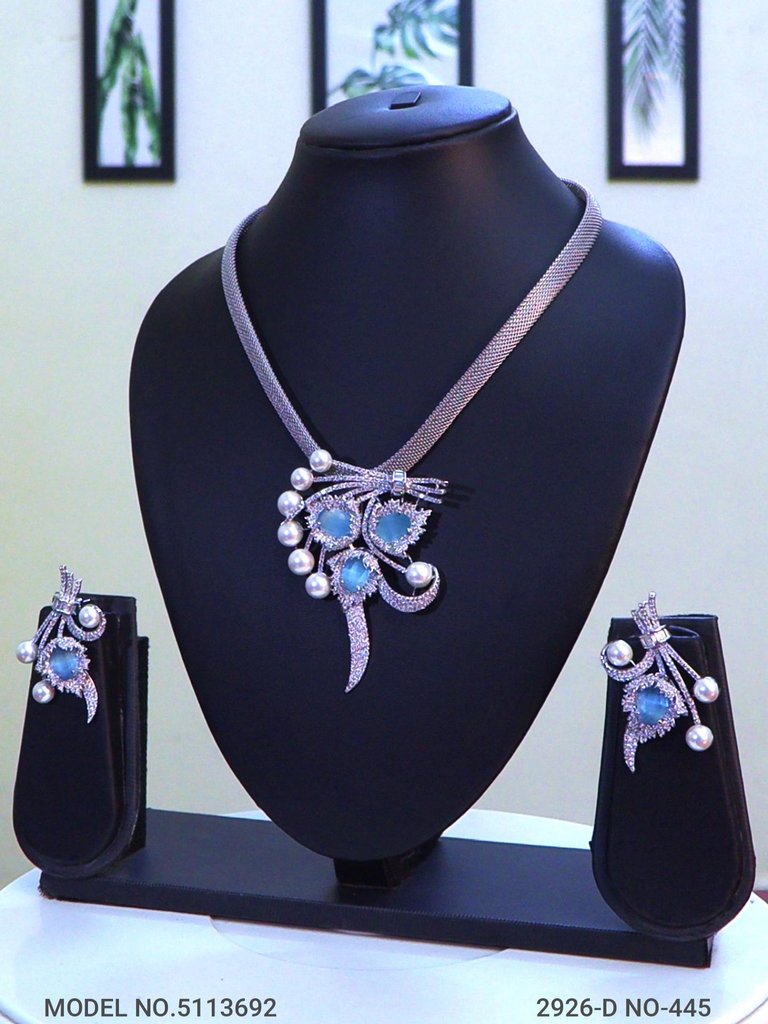 Classic Pendant | AD Jewellery | Handcrafted - Style 7 - Amaara World