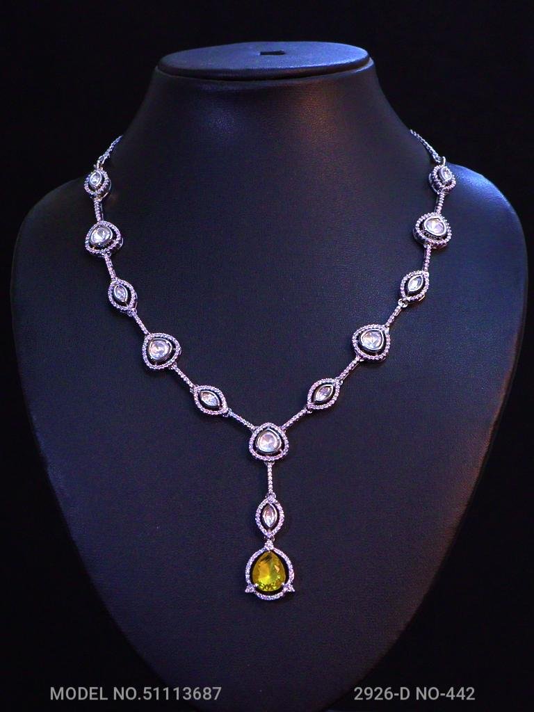 Classical Yet Trendy | Jewelry Set - View 2