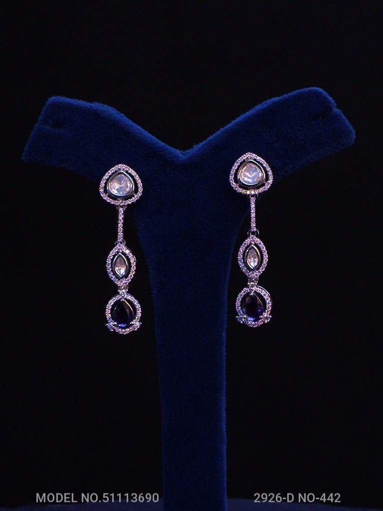 Necklace Set crafted for bold Women - View 3