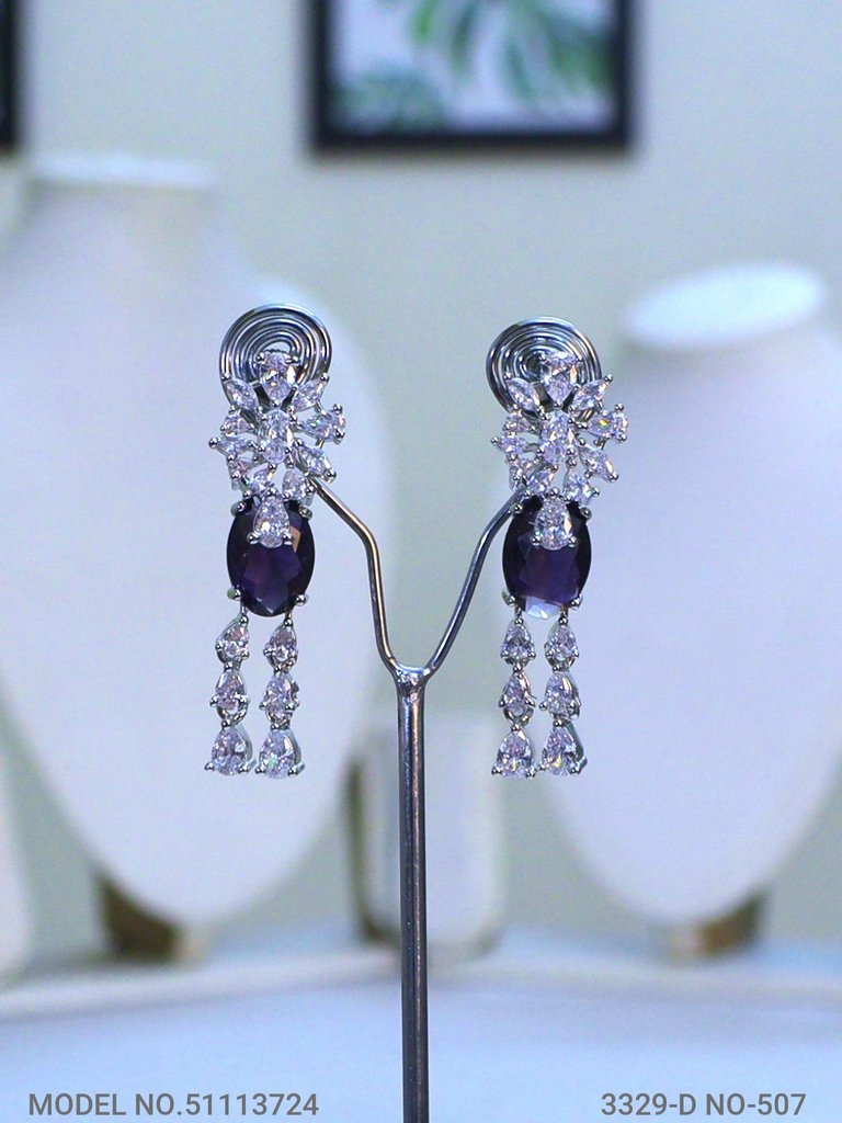 Ideal Gifts for Women | Jewelry Set - View 3