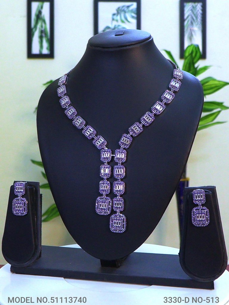Smart Alternative to Expensive Diamond Jewelry - Amaara World