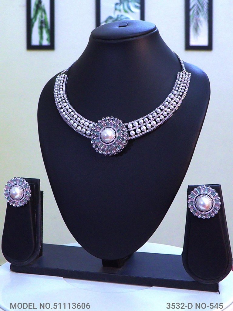 Classical Yet Trendy | Jewelry Set - Amaara World