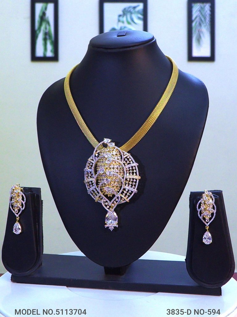 Showstopper Imitation Pendant Set - Style 5 - Amaara World