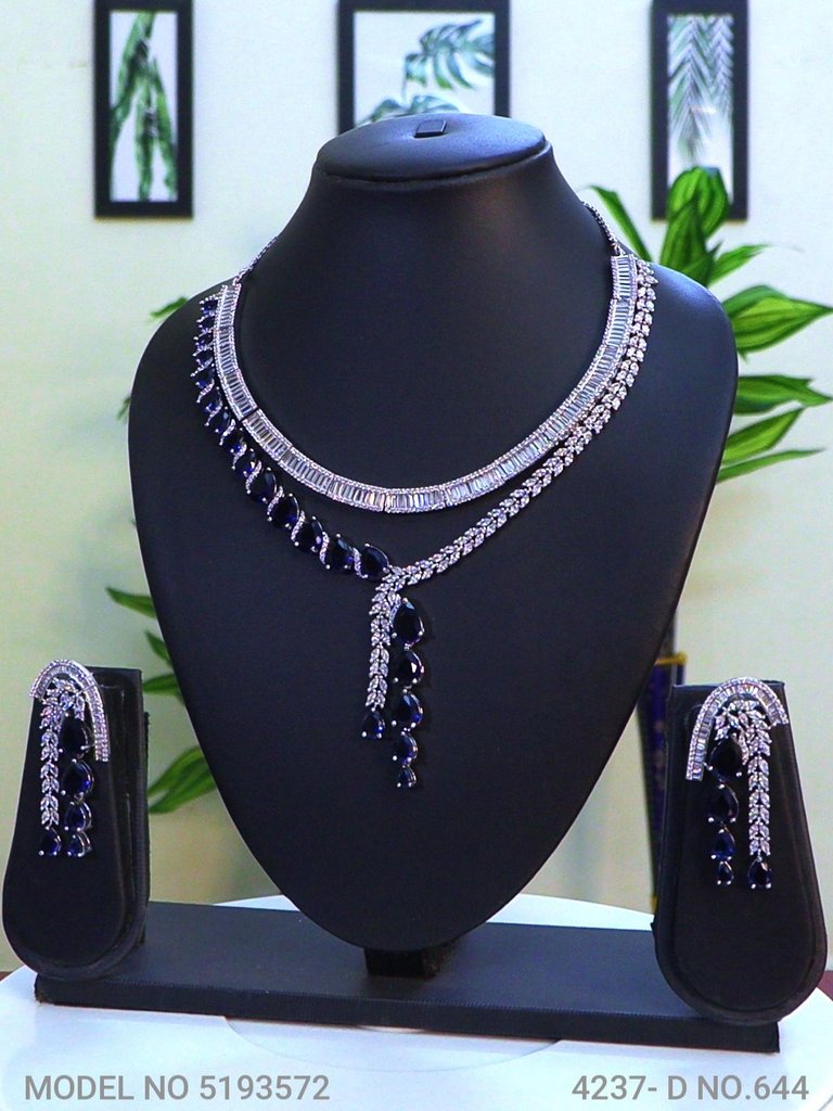 The best Gift for a Woman ! Jewelry - Style 1 - Amaara World