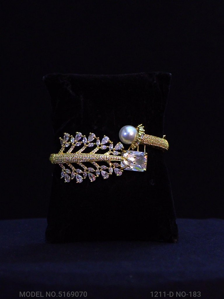 Celestial CZ Band - Style 3 - Amaara World