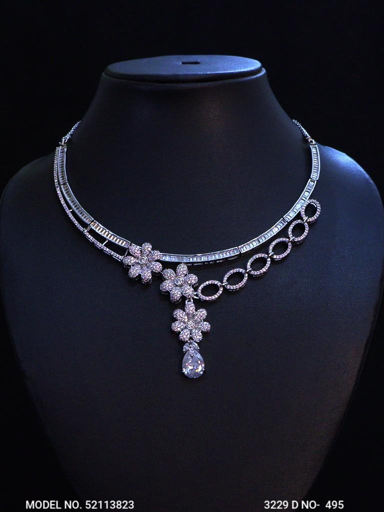 Eye catchy Necklace set - View 2