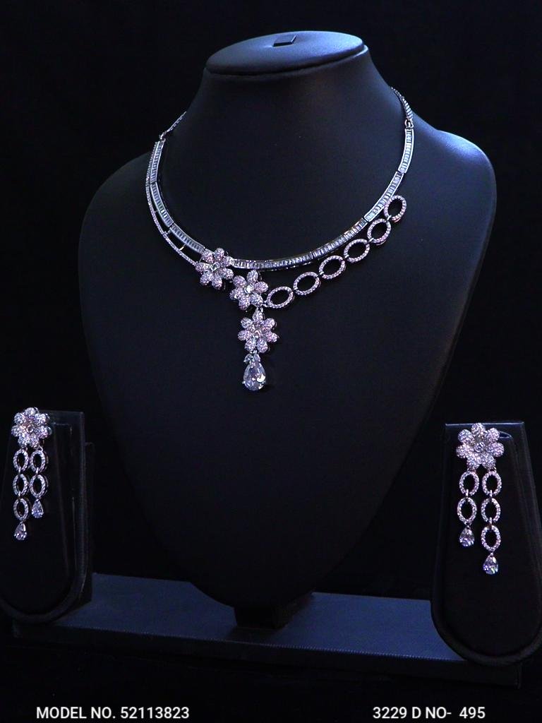 Eye catchy Necklace set - Amaara World