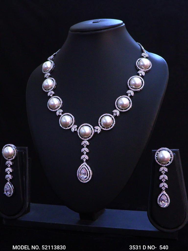 When Tradition meets Trend - Style 1 - Amaara World